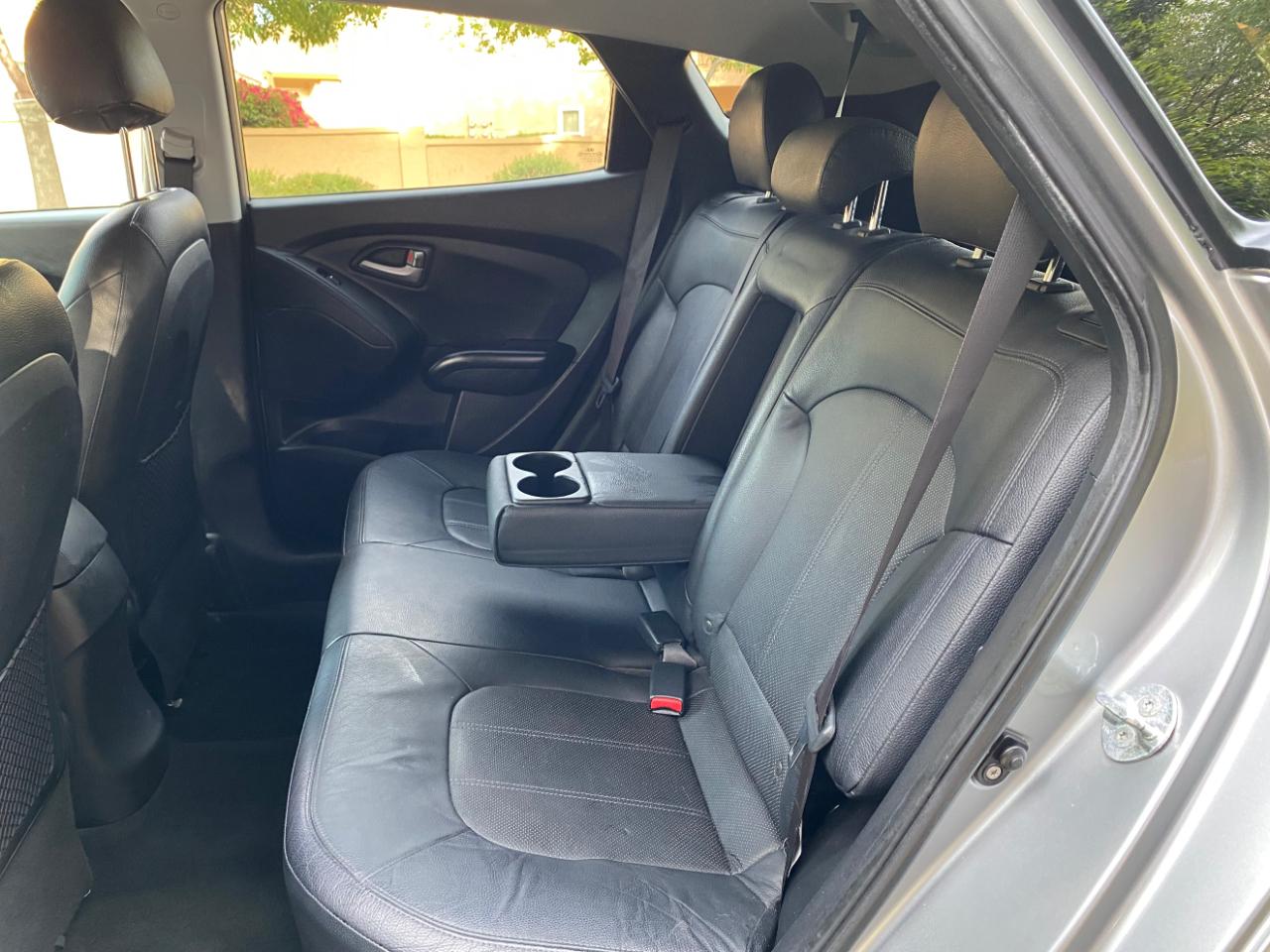 Hyundai Tucson AWD 4dr Auto Limited PZEV 2012