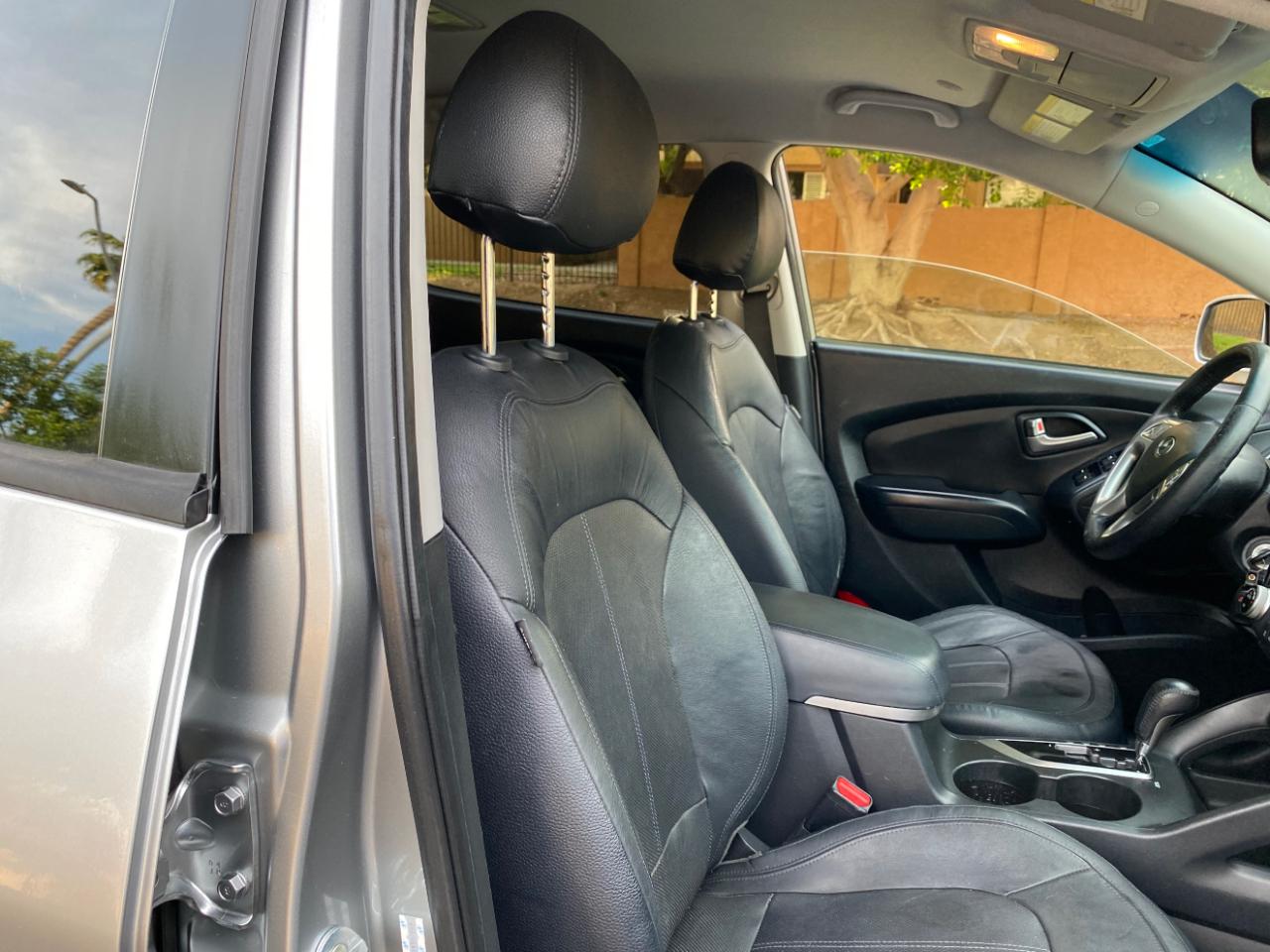 Hyundai Tucson AWD 4dr Auto Limited PZEV 2012