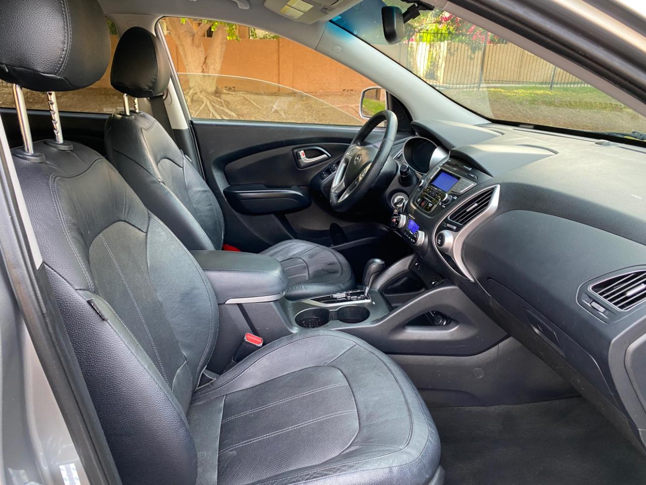 Hyundai Tucson AWD 4dr Auto Limited PZEV 2012