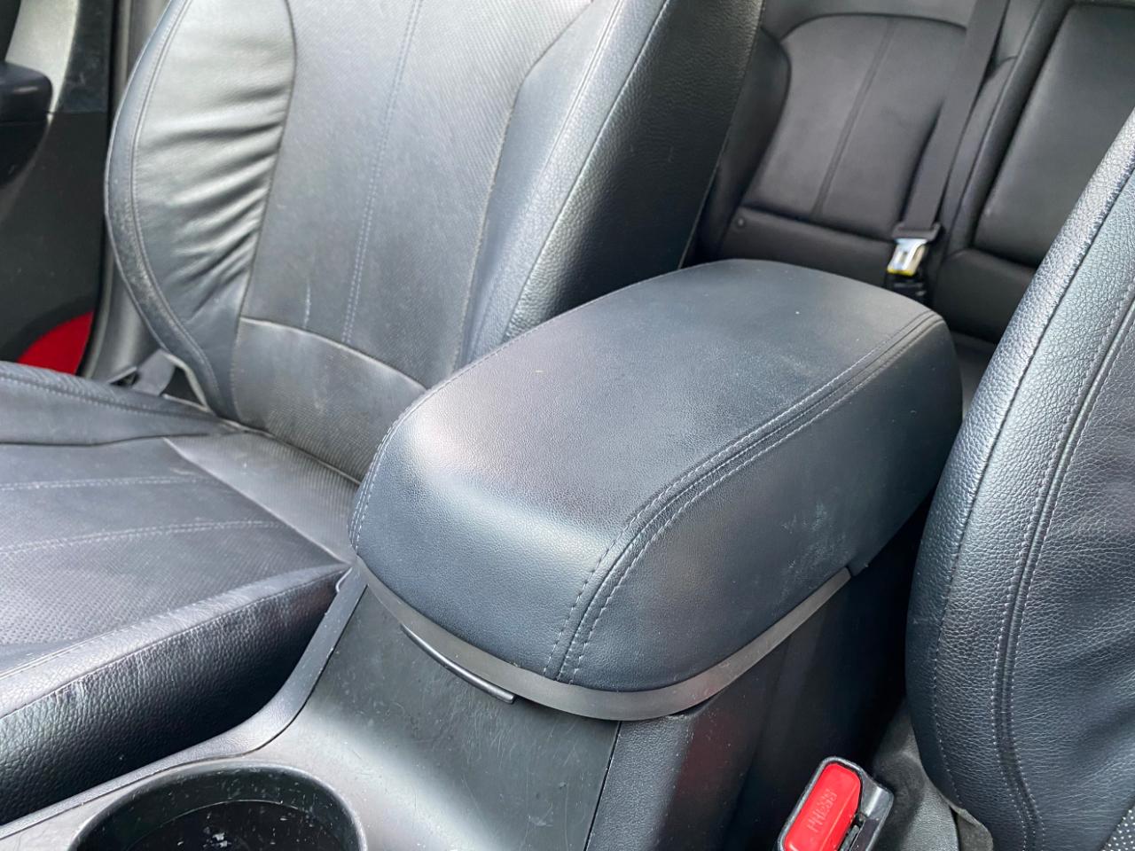 Hyundai Tucson AWD 4dr Auto Limited PZEV 2012