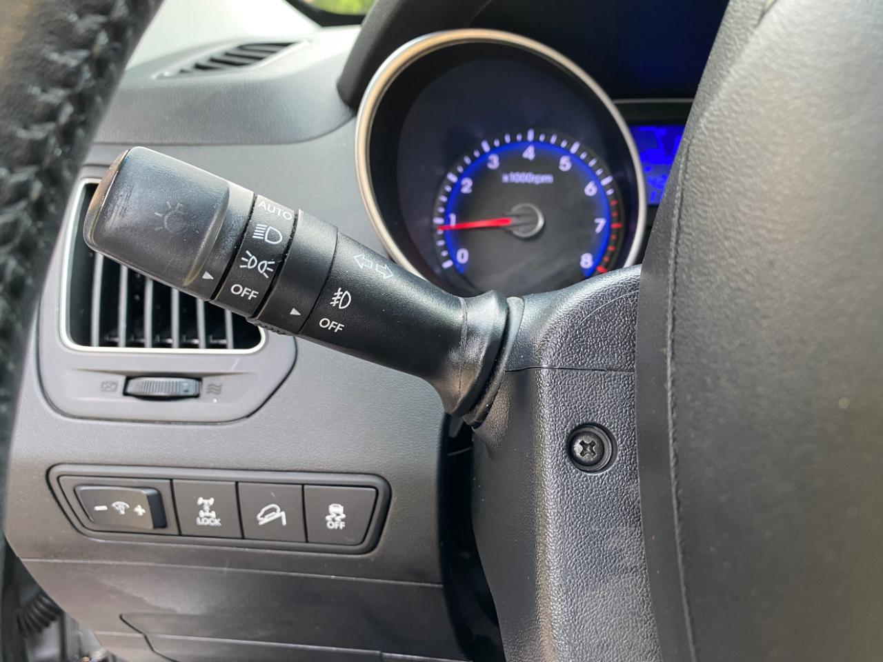 Hyundai Tucson AWD 4dr Auto Limited PZEV 2012