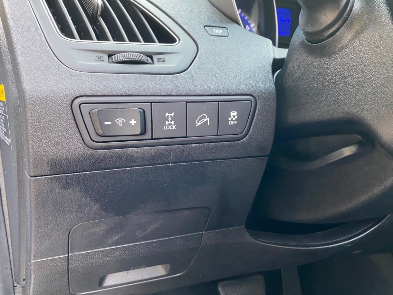 Hyundai Tucson AWD 4dr Auto Limited PZEV 2012