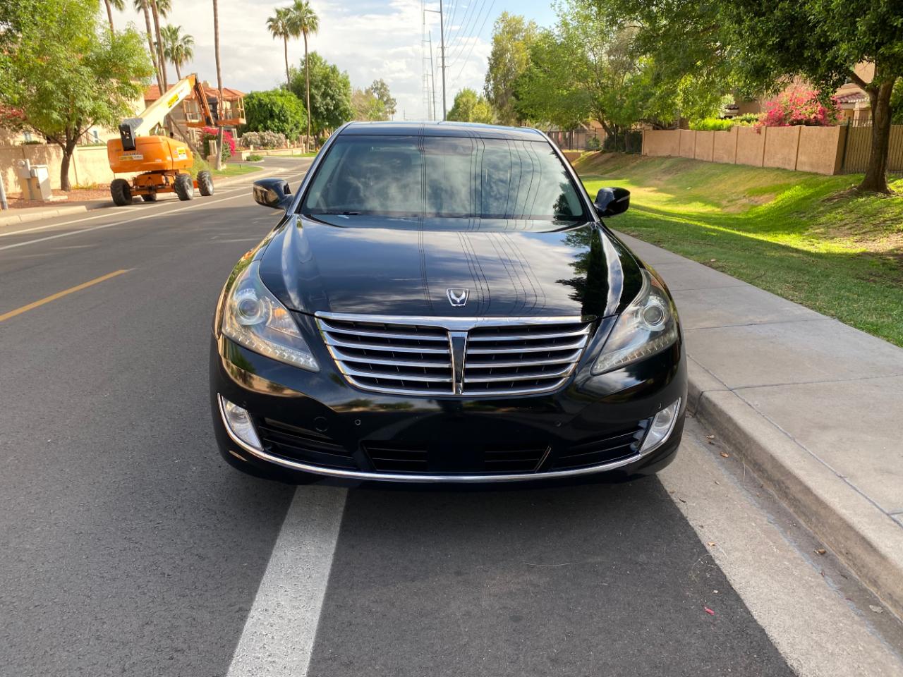 Hyundai Equus 4dr Sdn Signature 2015