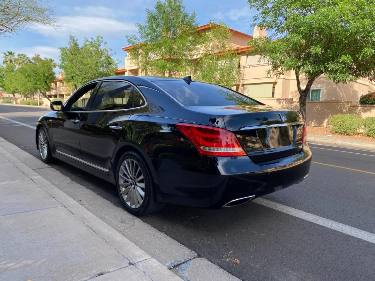 Hyundai Equus 4dr Sdn Signature 2015