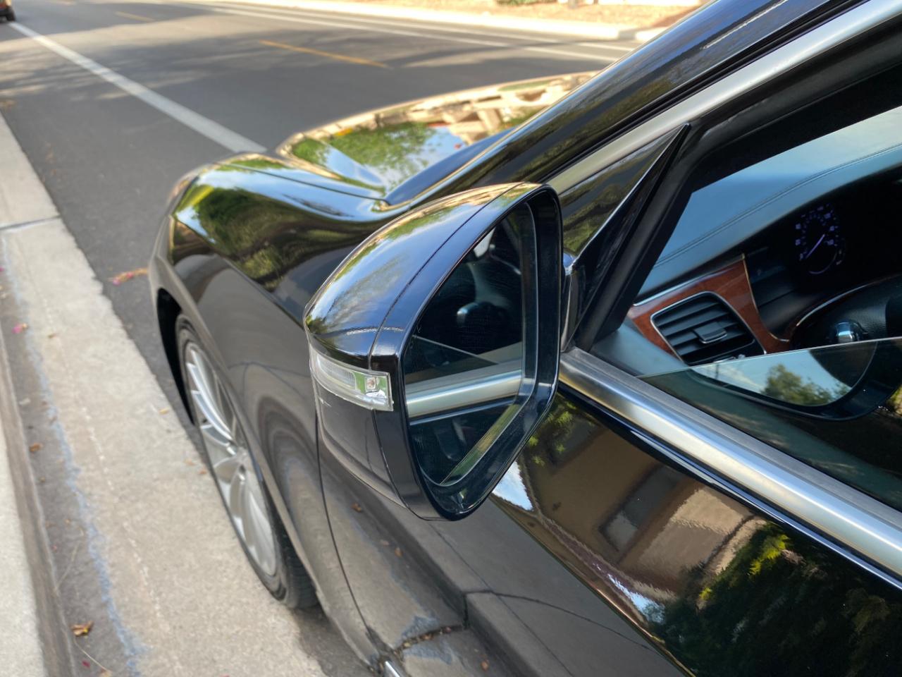 Hyundai Equus 4dr Sdn Signature 2015