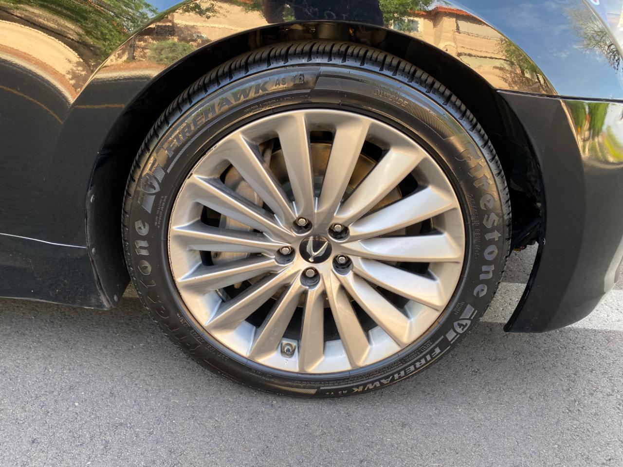 Hyundai Equus 4dr Sdn Signature 2015