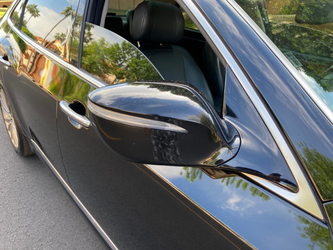 Hyundai Equus 4dr Sdn Signature 2015