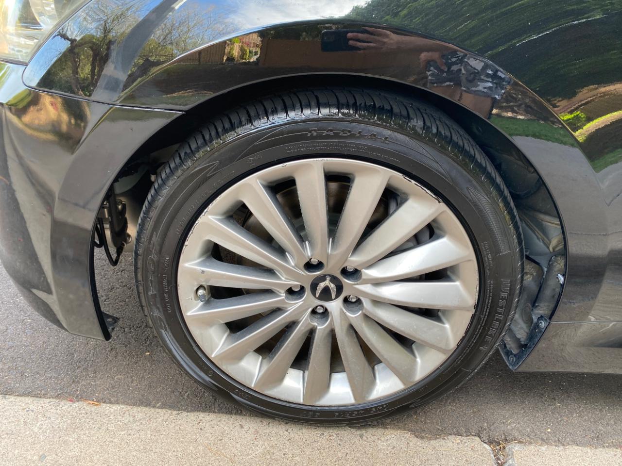 Hyundai Equus 4dr Sdn Signature 2015