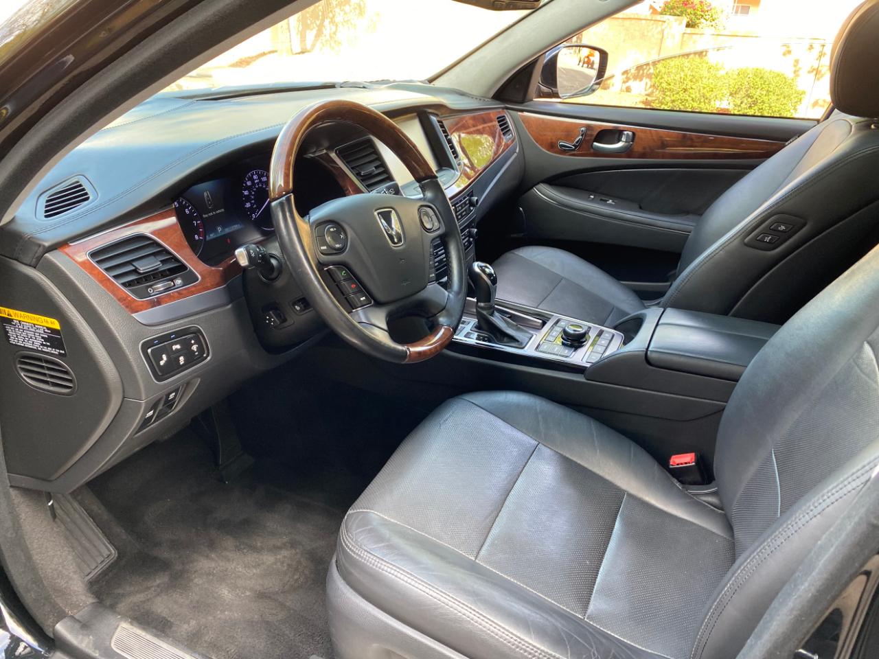 Hyundai Equus 4dr Sdn Signature 2015