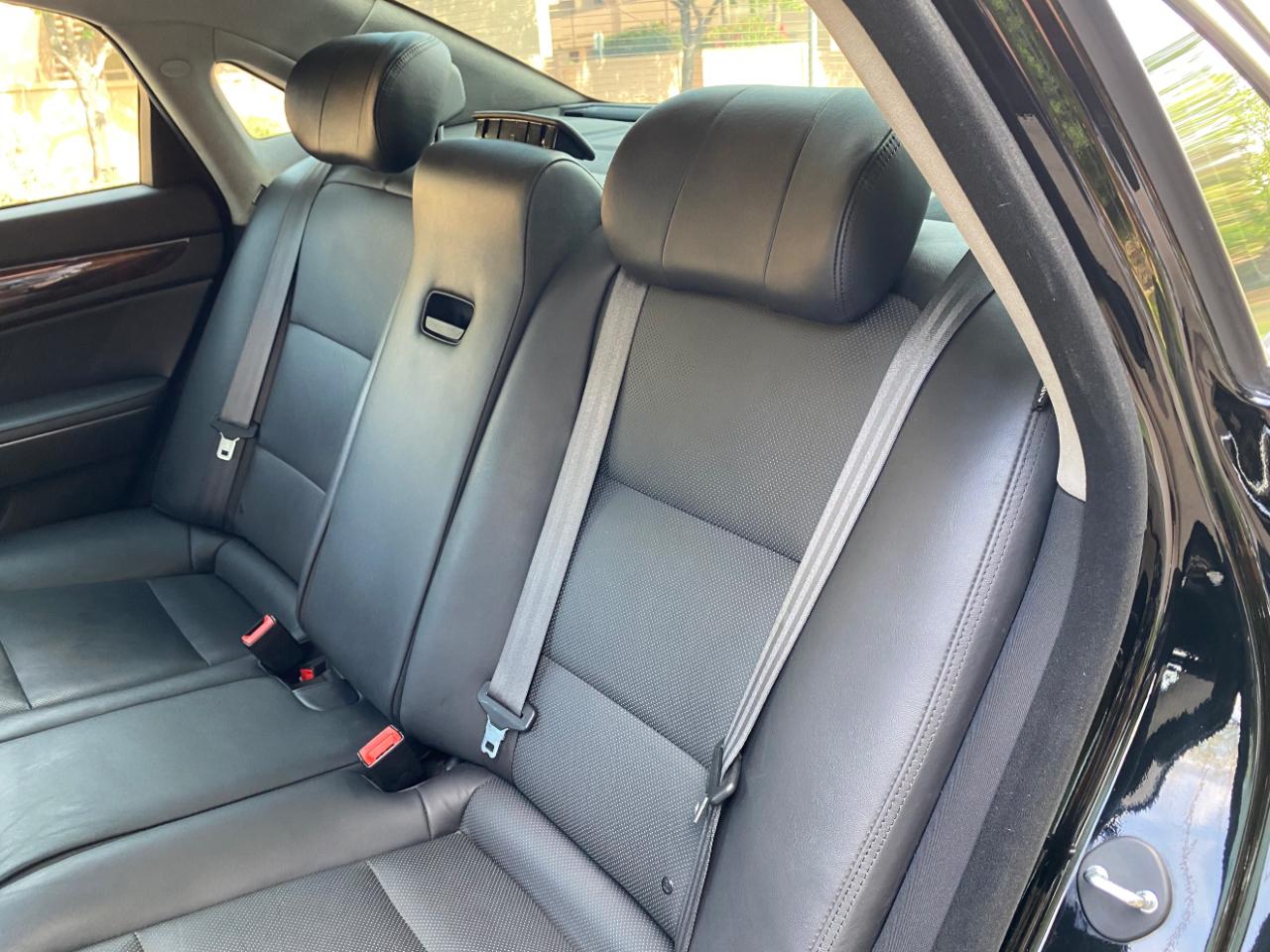 Hyundai Equus 4dr Sdn Signature 2015