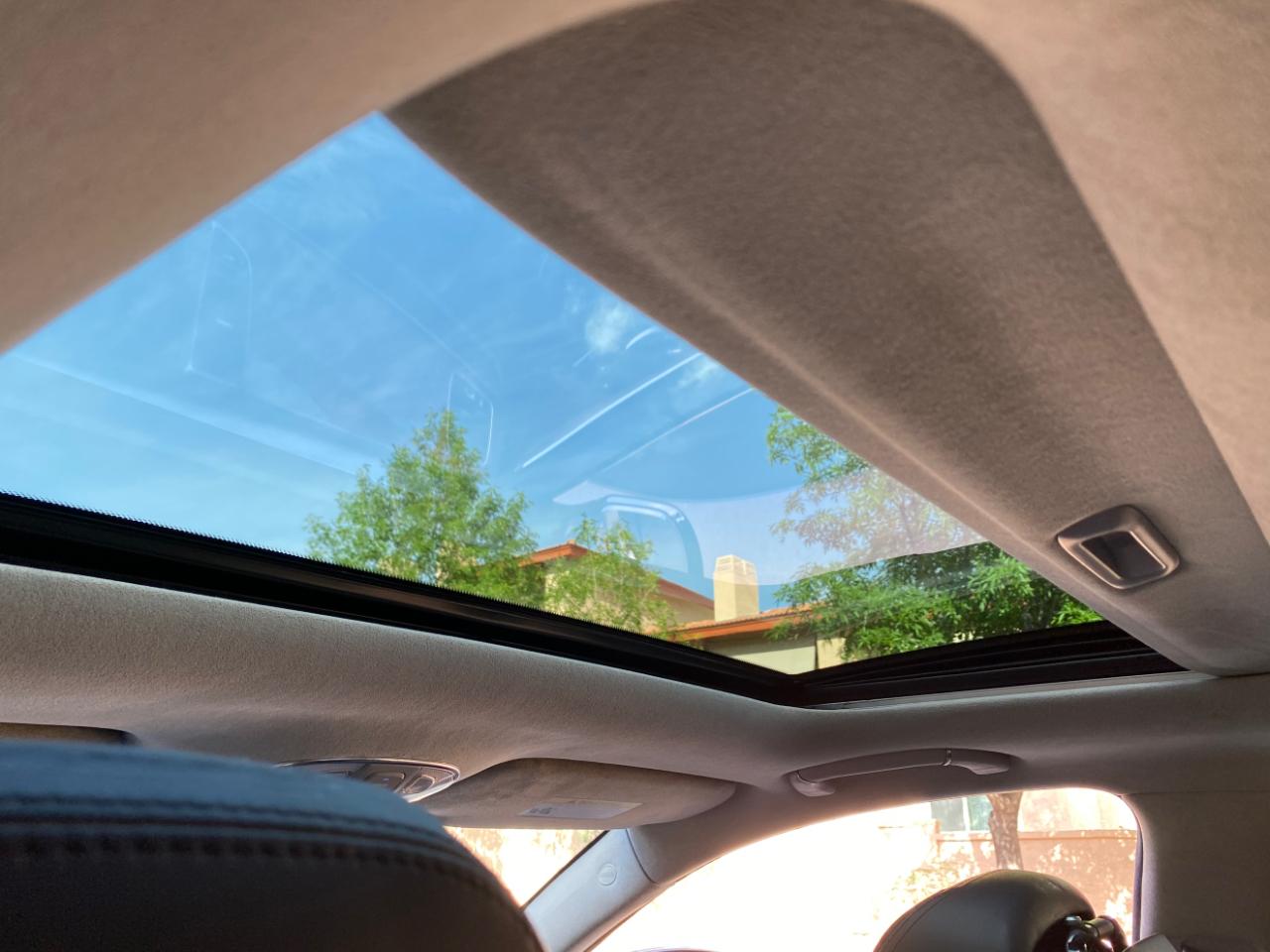 Hyundai Equus 4dr Sdn Signature 2015