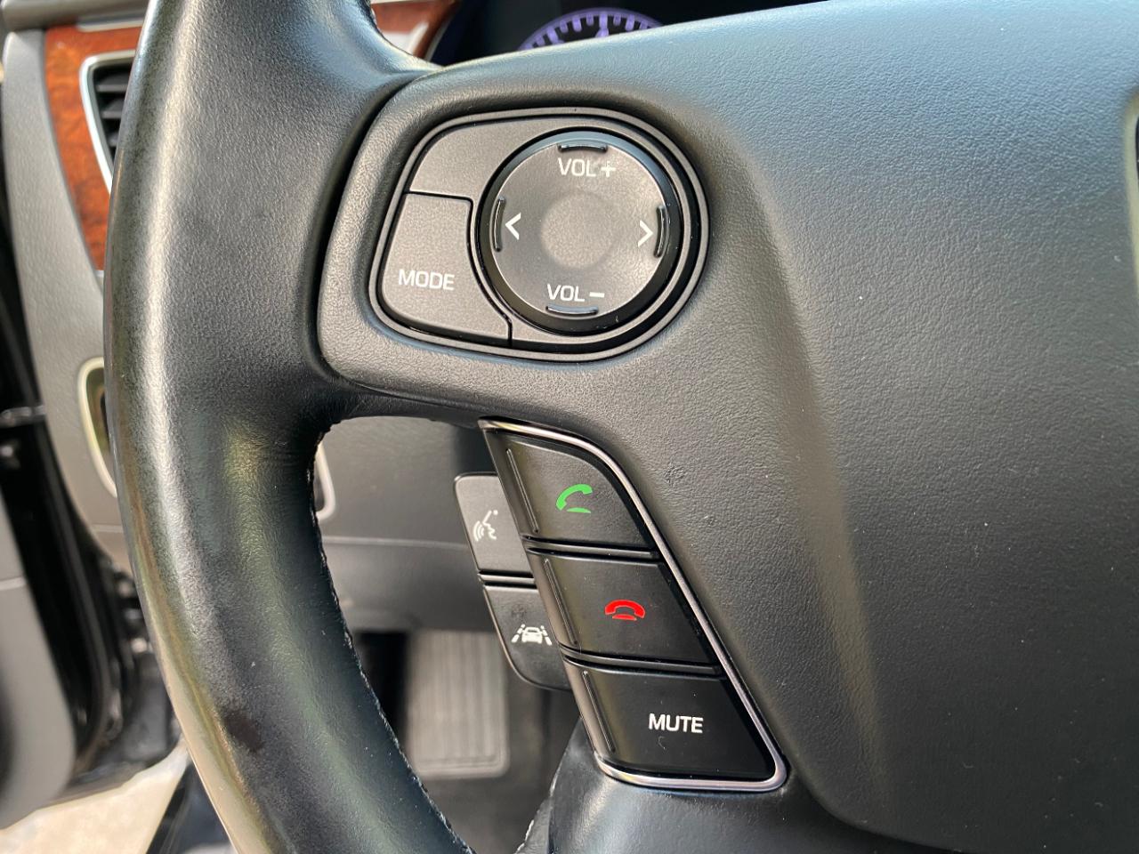 Hyundai Equus 4dr Sdn Signature 2015