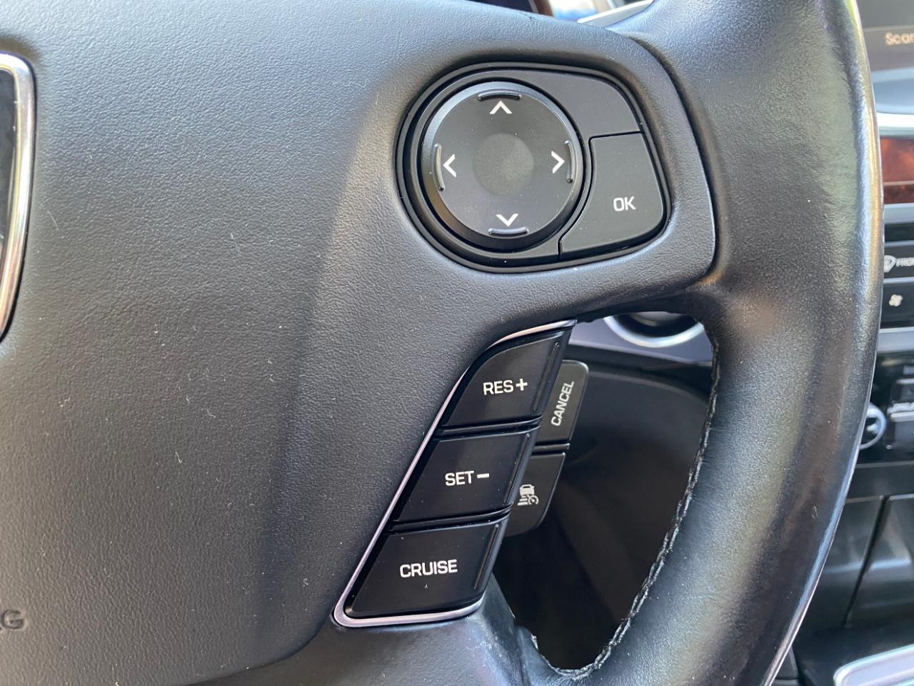 Hyundai Equus 4dr Sdn Signature 2015