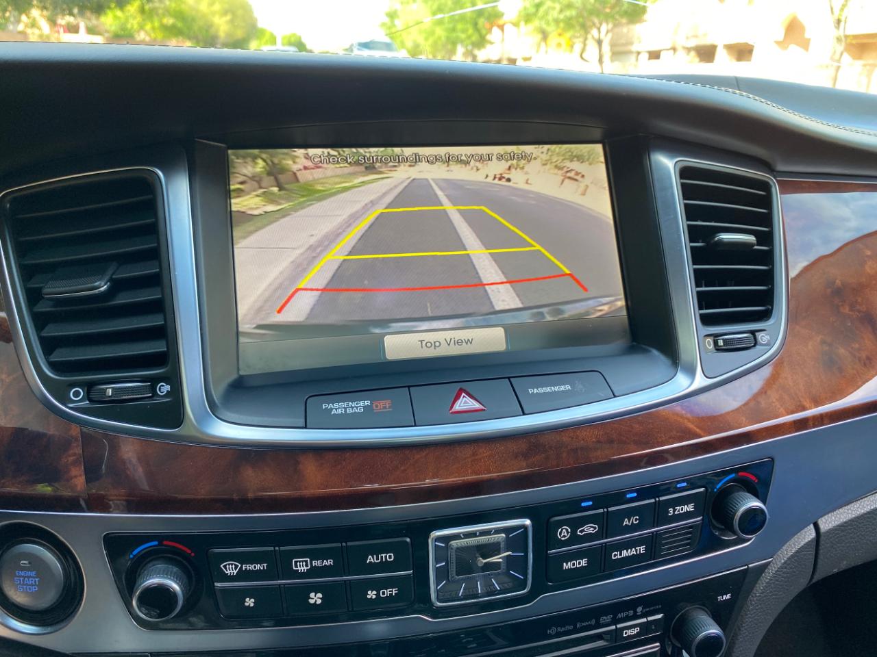 Hyundai Equus 4dr Sdn Signature 2015