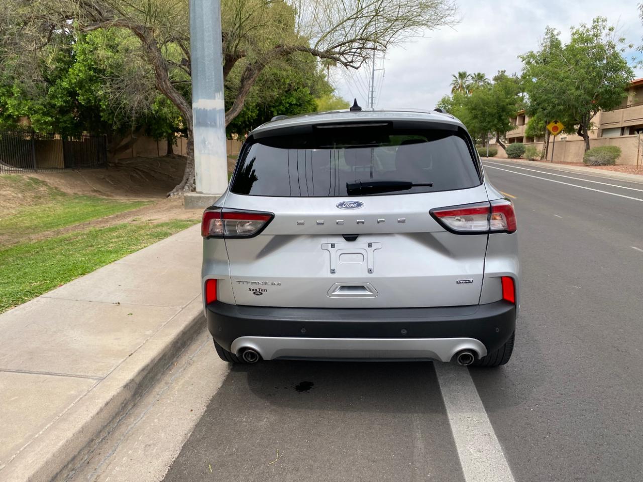 Ford Escape Titanium Hybrid FWD 2020