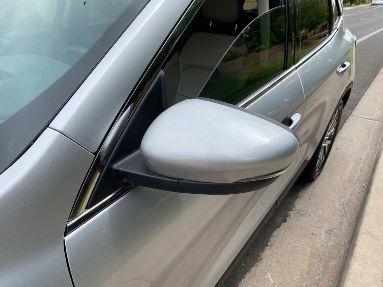 Ford Escape Titanium Hybrid FWD 2020