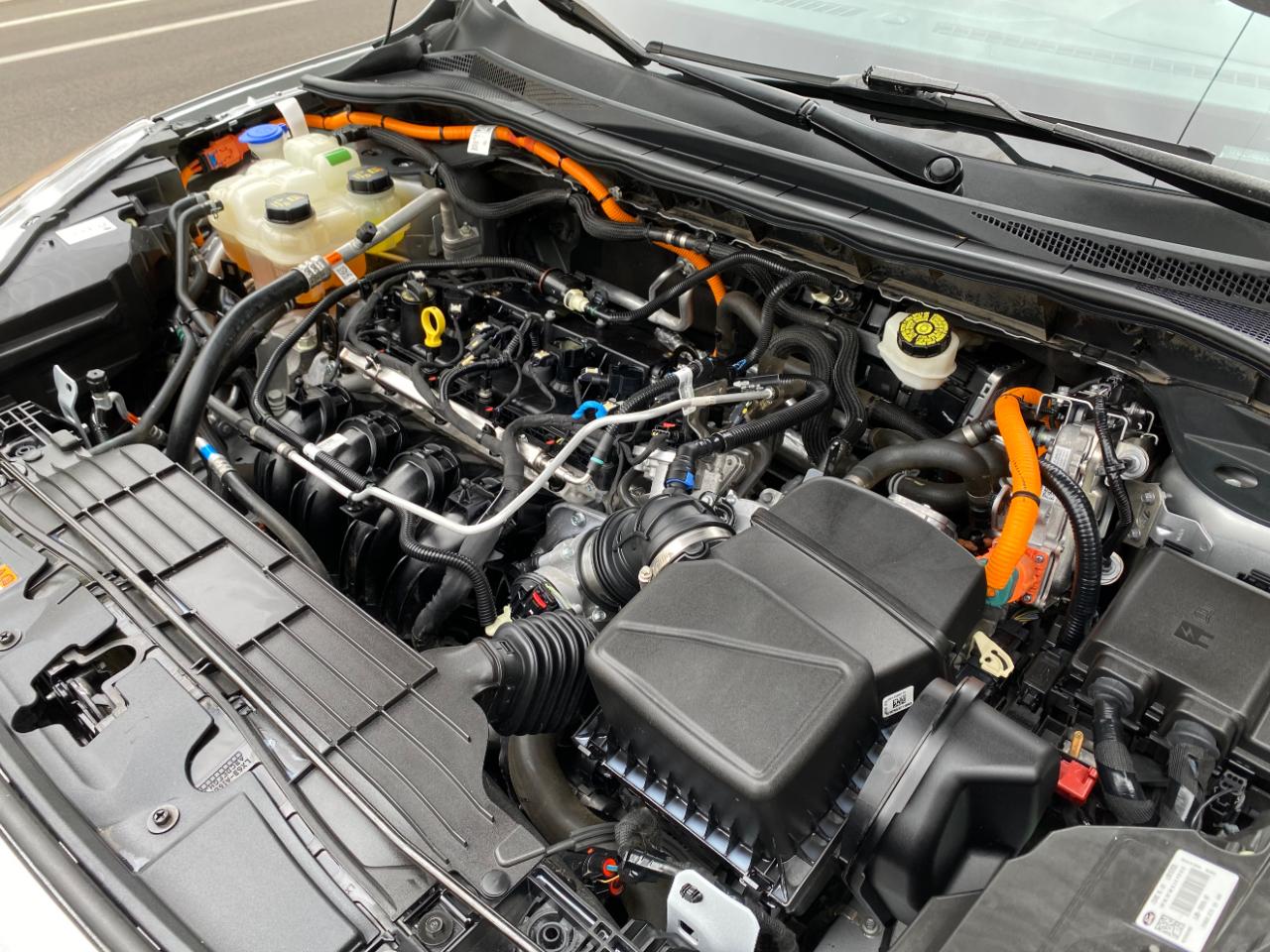 Ford Escape Titanium Hybrid FWD 2020