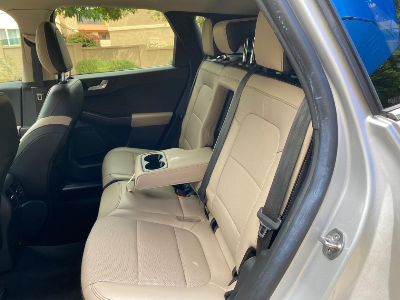 Ford Escape Titanium Hybrid FWD 2020