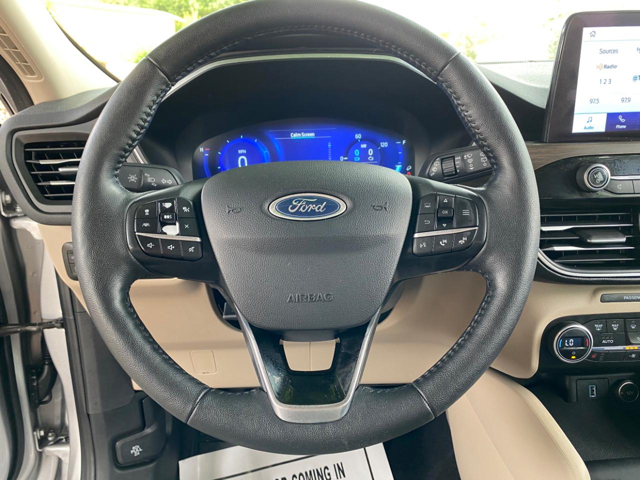 Ford Escape Titanium Hybrid FWD 2020