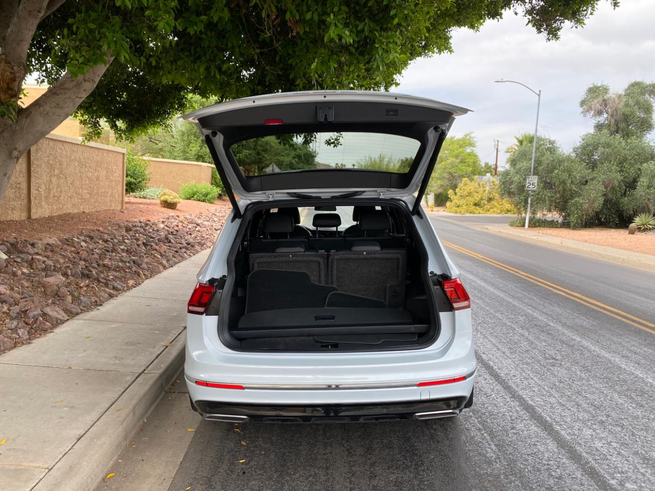 Volkswagen Tiguan 2.0T SEL R-Line FWD 2018