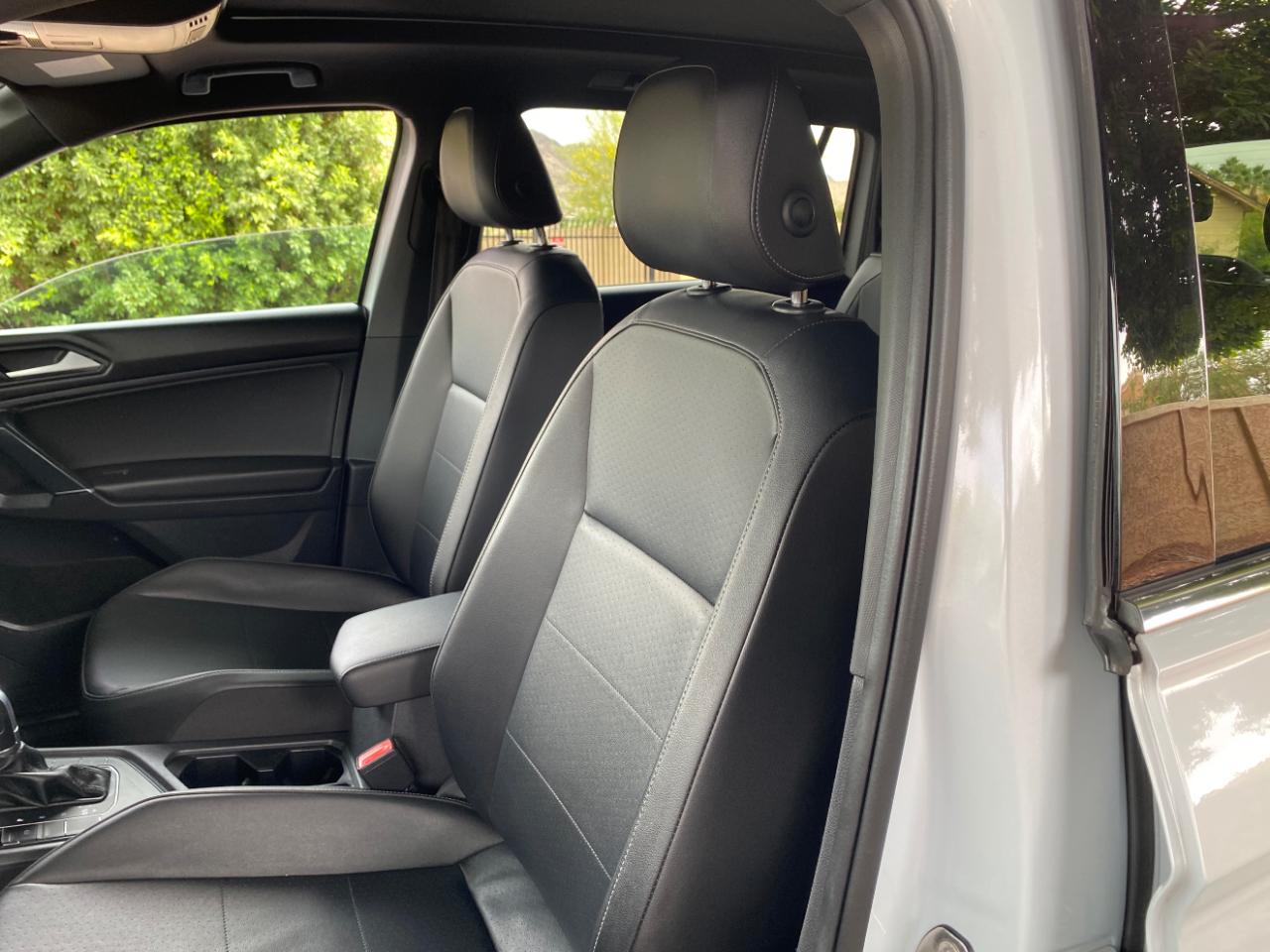 Volkswagen Tiguan 2.0T SEL R-Line FWD 2018