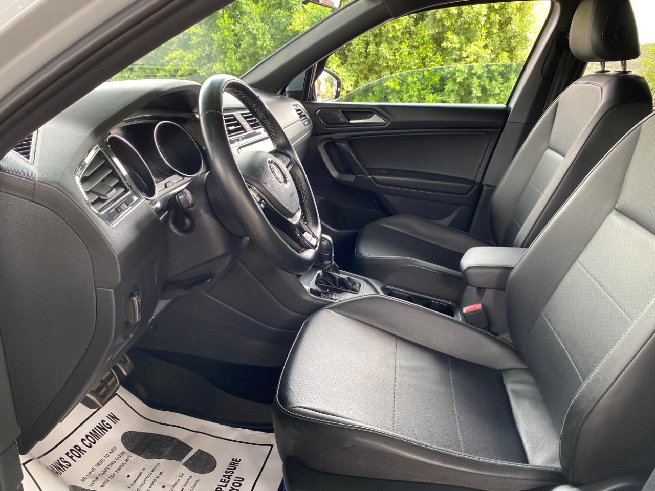 Volkswagen Tiguan 2.0T SEL R-Line FWD 2018