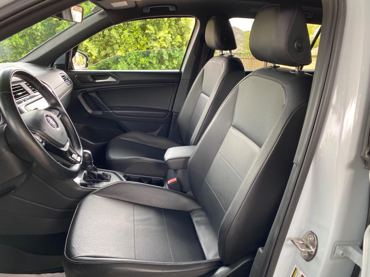 Volkswagen Tiguan 2.0T SEL R-Line FWD 2018