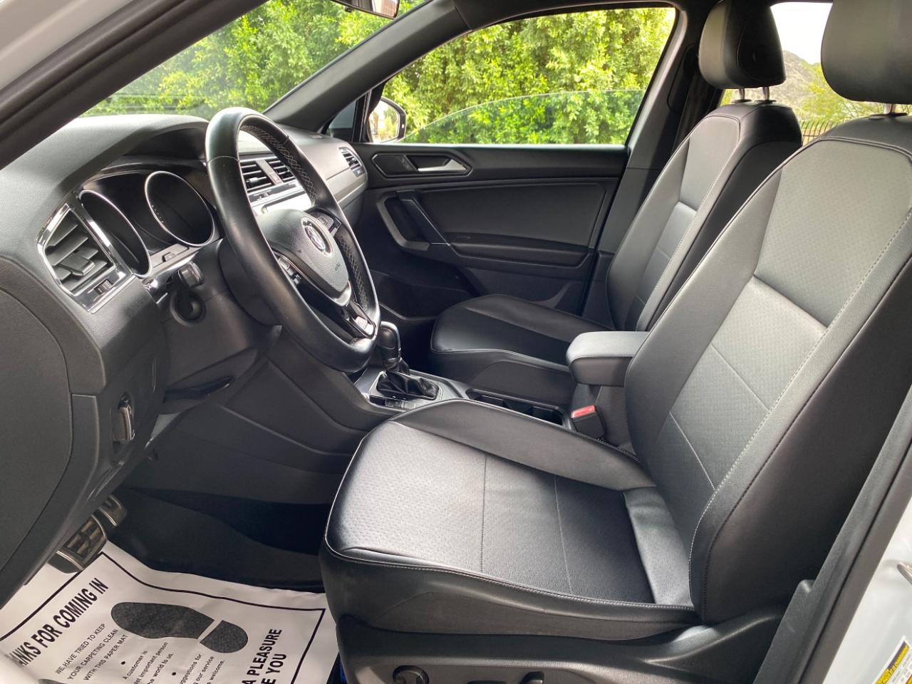 Volkswagen Tiguan 2.0T SEL R-Line FWD 2018