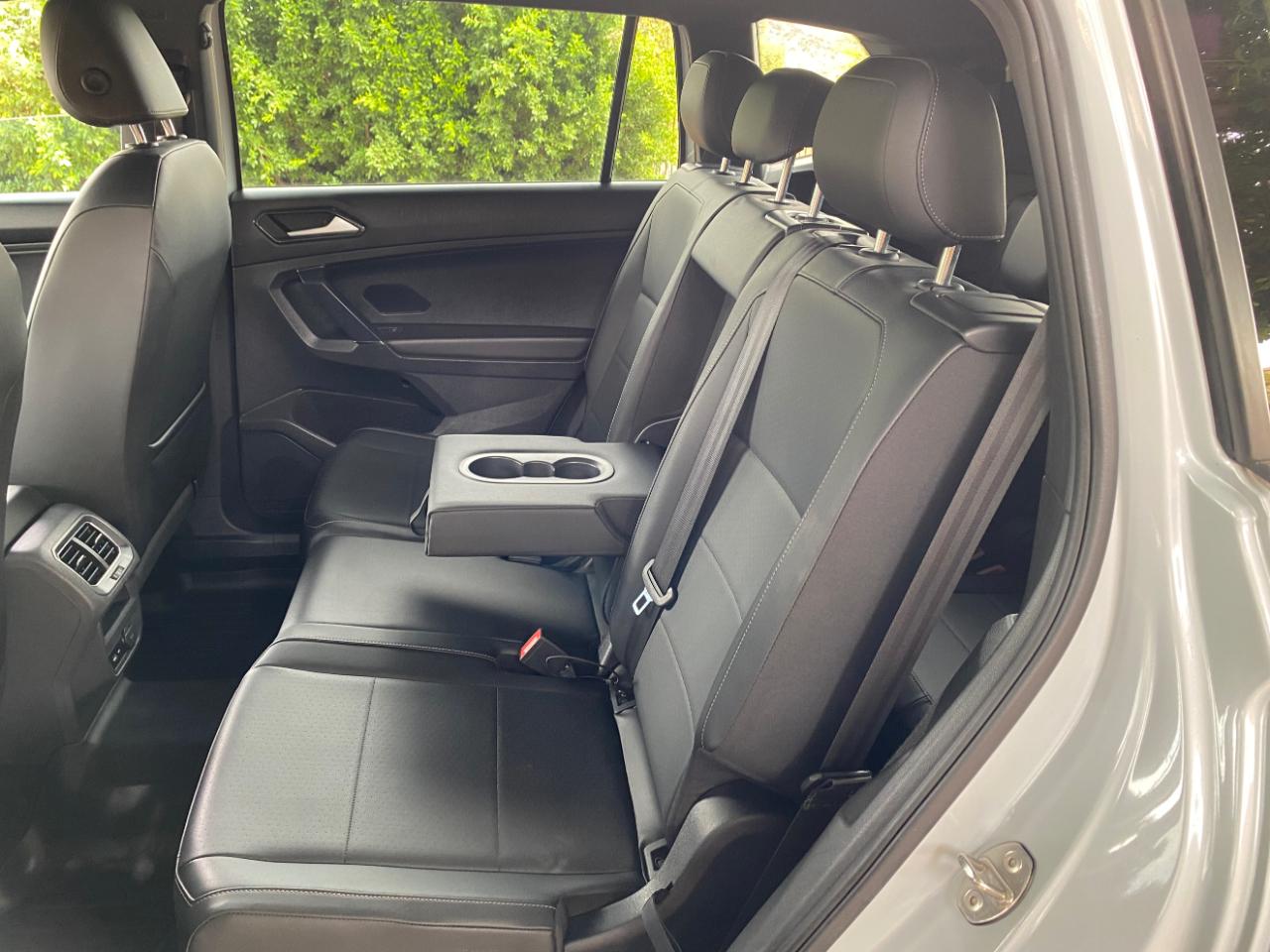 Volkswagen Tiguan 2.0T SEL R-Line FWD 2018