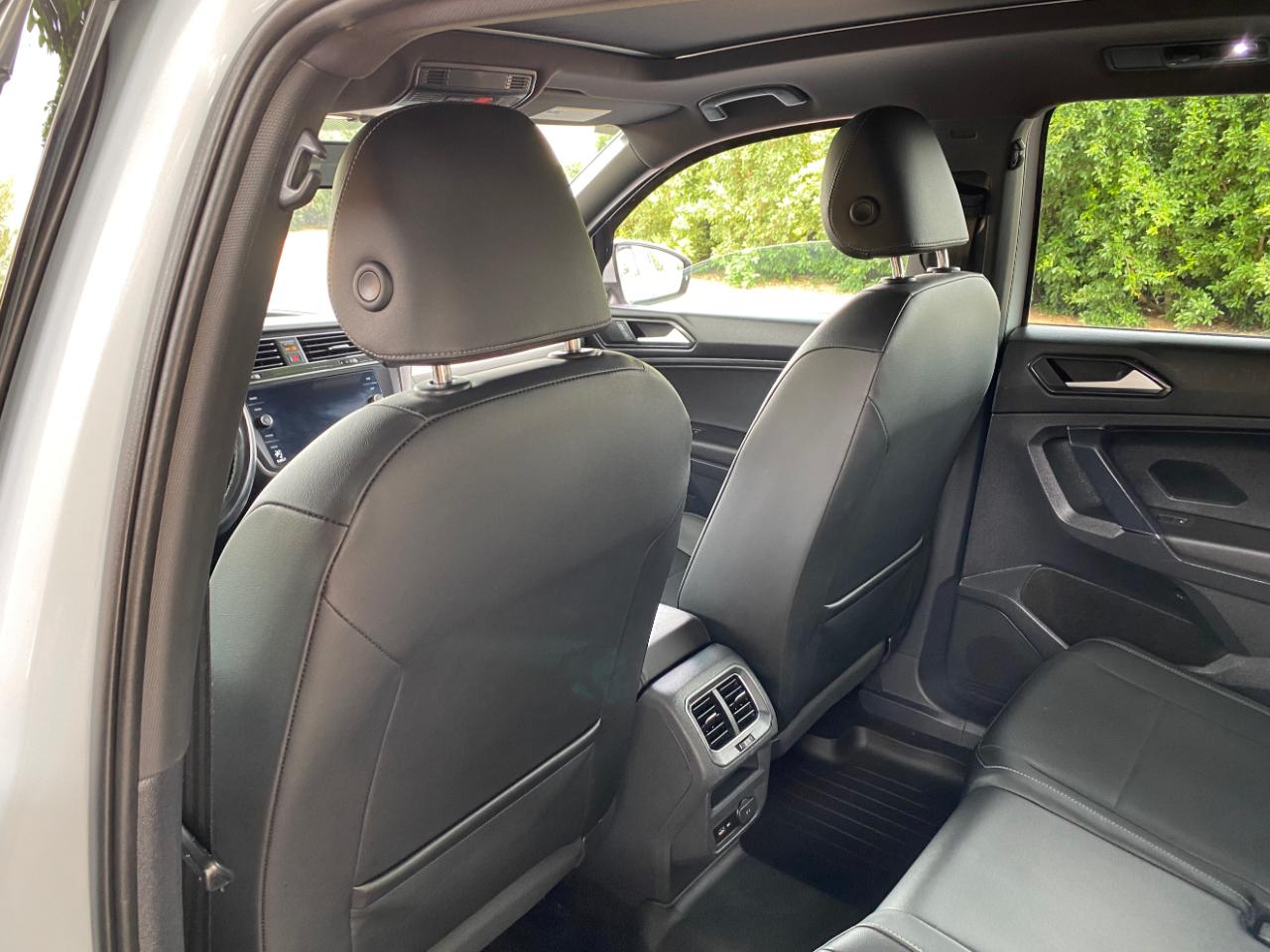 Volkswagen Tiguan 2.0T SEL R-Line FWD 2018