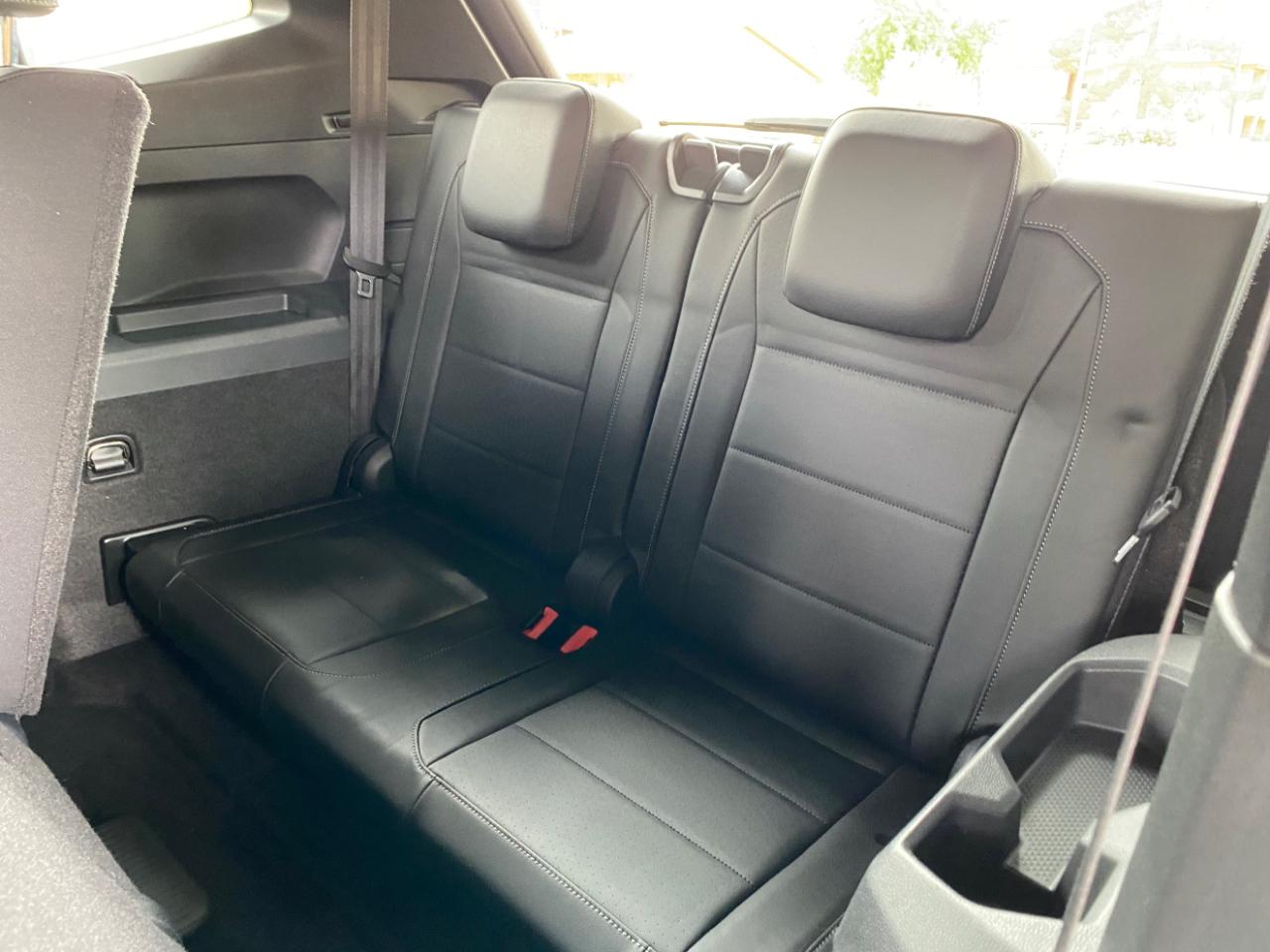 Volkswagen Tiguan 2.0T SEL R-Line FWD 2018