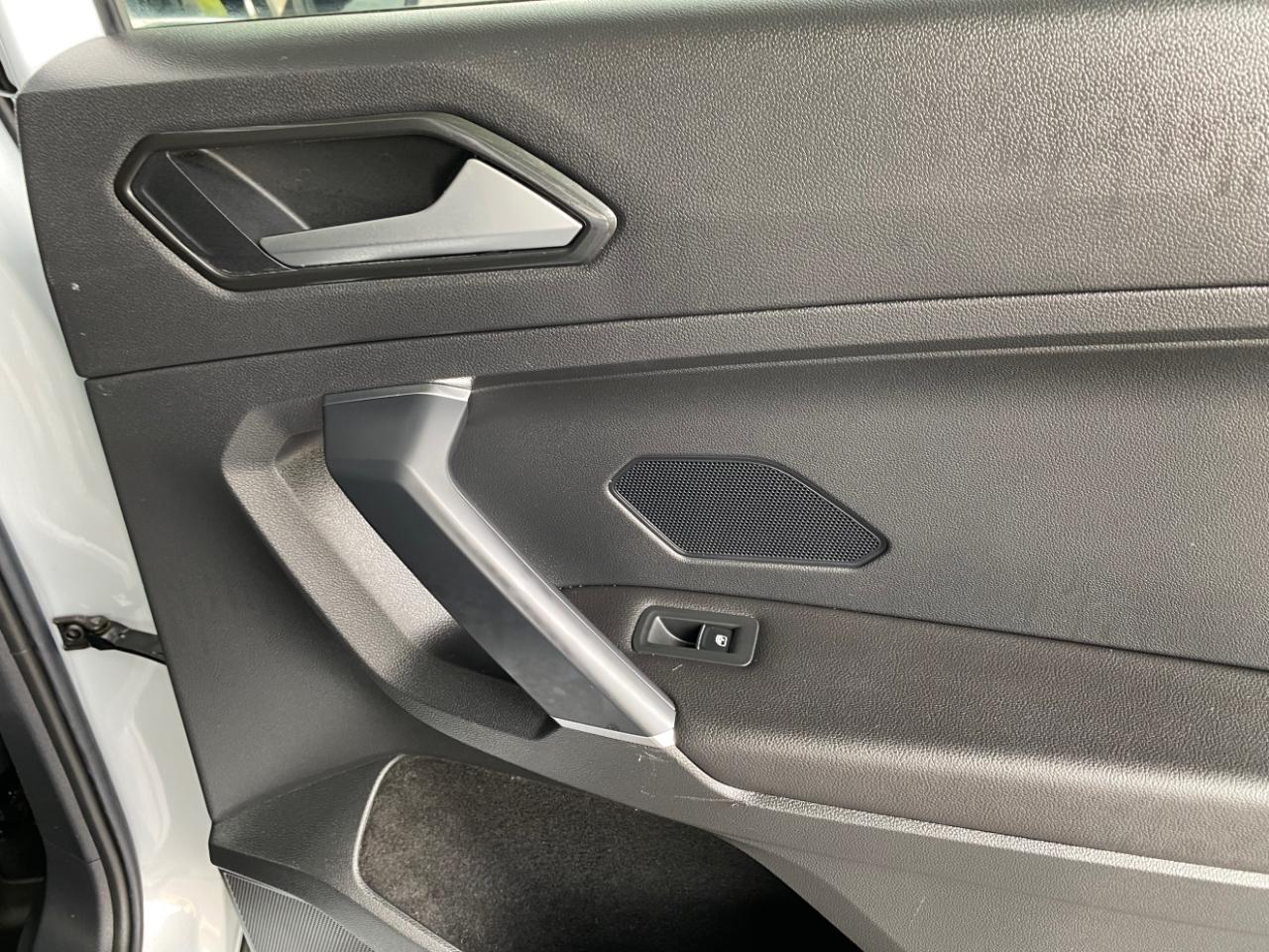 Volkswagen Tiguan 2.0T SEL R-Line FWD 2018