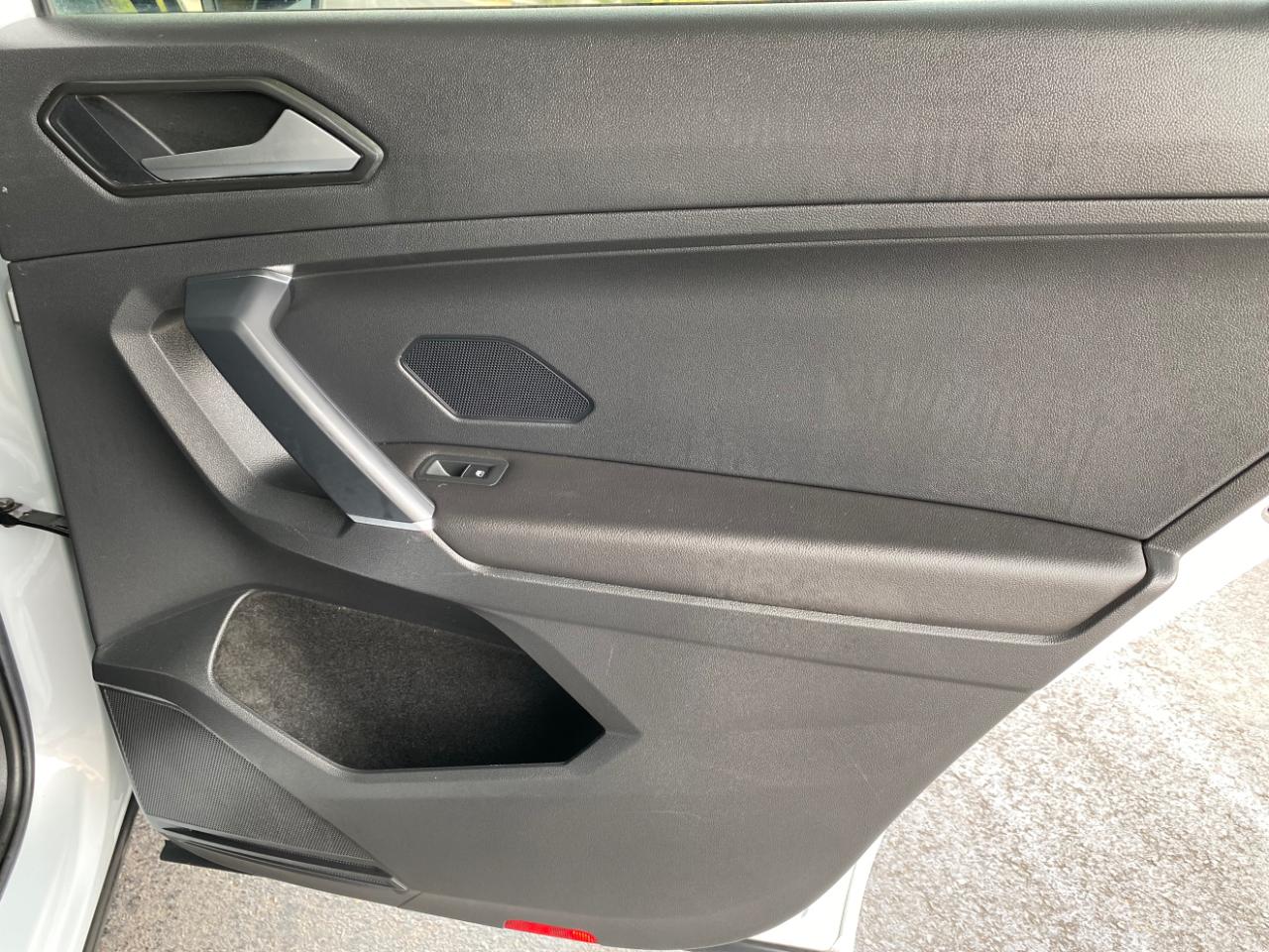 Volkswagen Tiguan 2.0T SEL R-Line FWD 2018