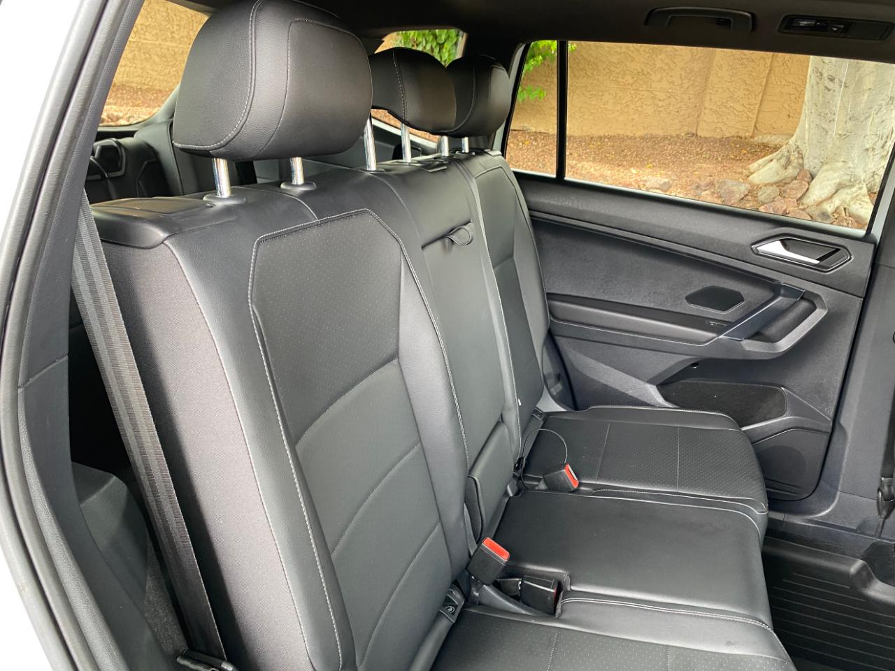 Volkswagen Tiguan 2.0T SEL R-Line FWD 2018