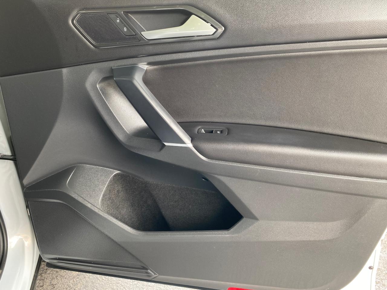 Volkswagen Tiguan 2.0T SEL R-Line FWD 2018