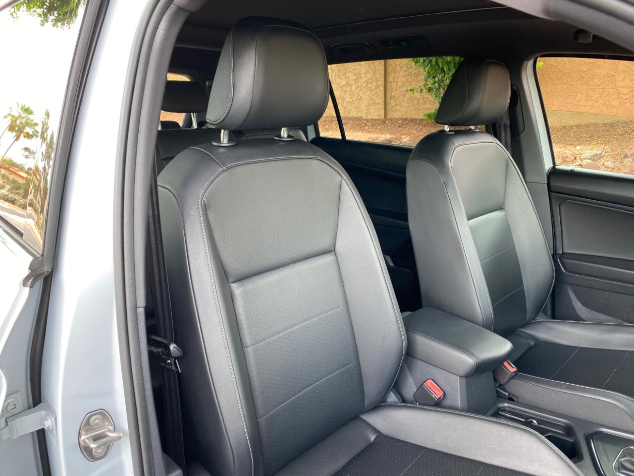 Volkswagen Tiguan 2.0T SEL R-Line FWD 2018