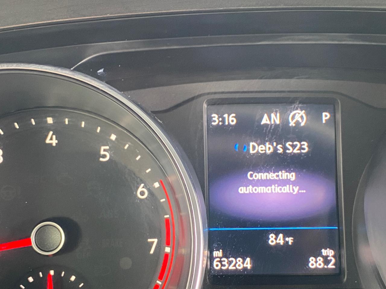 Volkswagen Tiguan 2.0T SEL R-Line FWD 2018