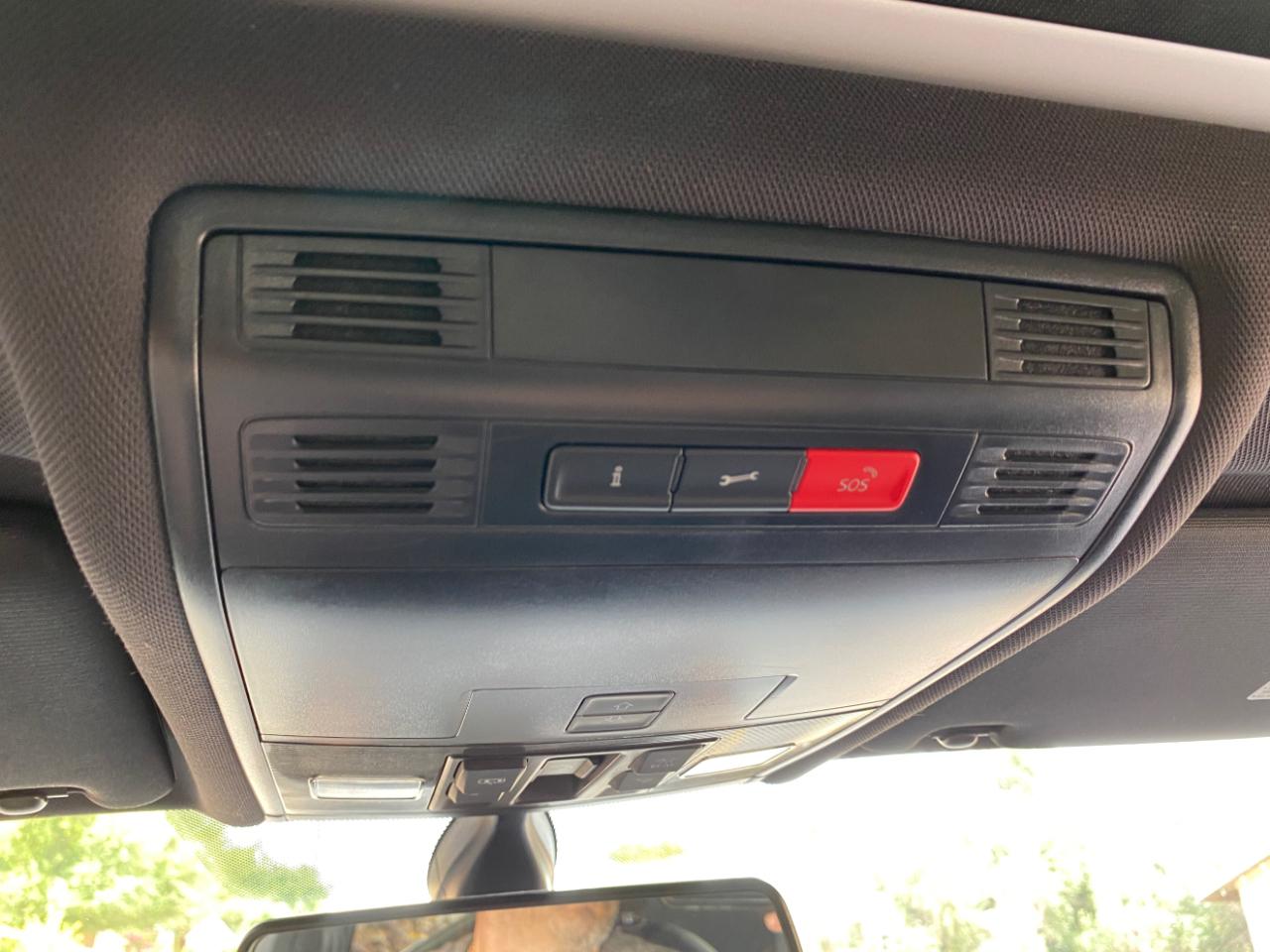 Volkswagen Tiguan 2.0T SEL R-Line FWD 2018