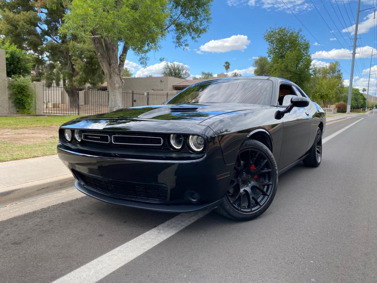 Dodge Challenger 2dr Cpe SXT 2016
