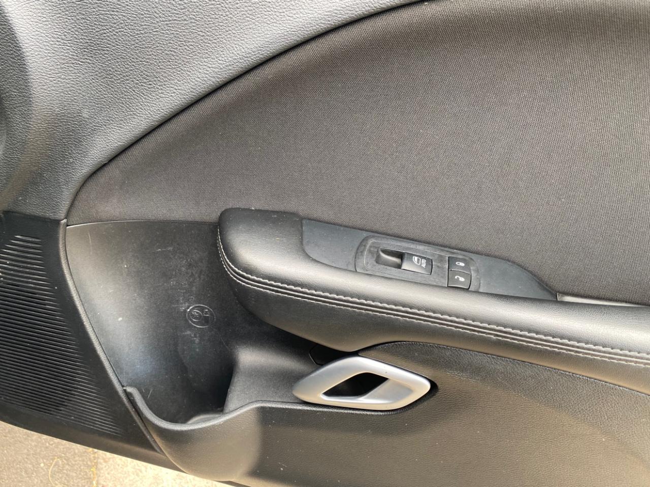 Dodge Challenger 2dr Cpe SXT 2016