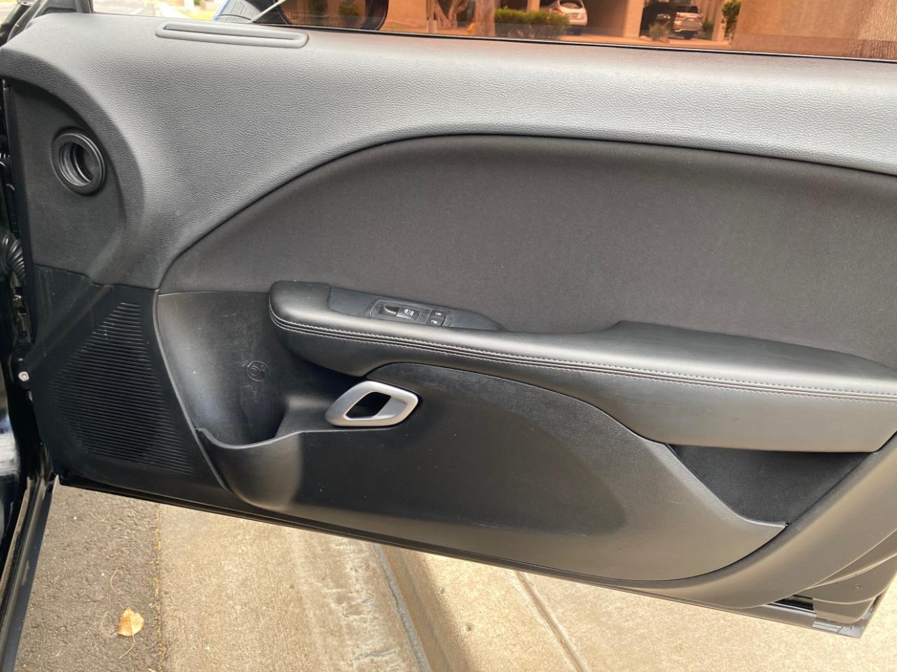 Dodge Challenger 2dr Cpe SXT 2016