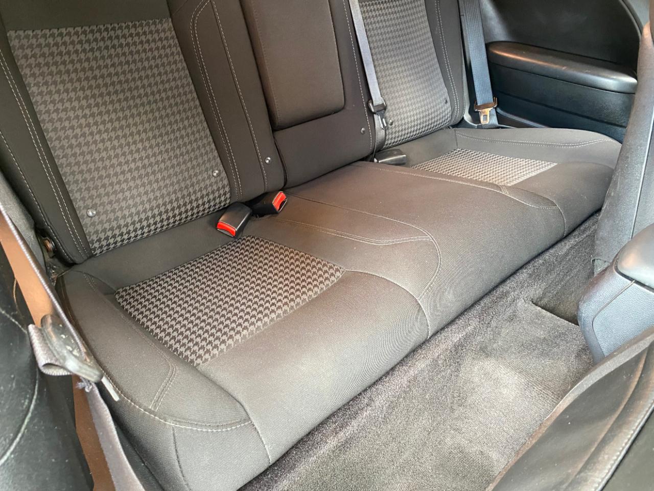 Dodge Challenger 2dr Cpe SXT 2016