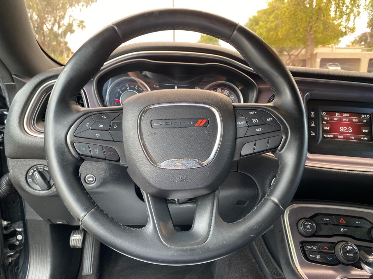 Dodge Challenger 2dr Cpe SXT 2016