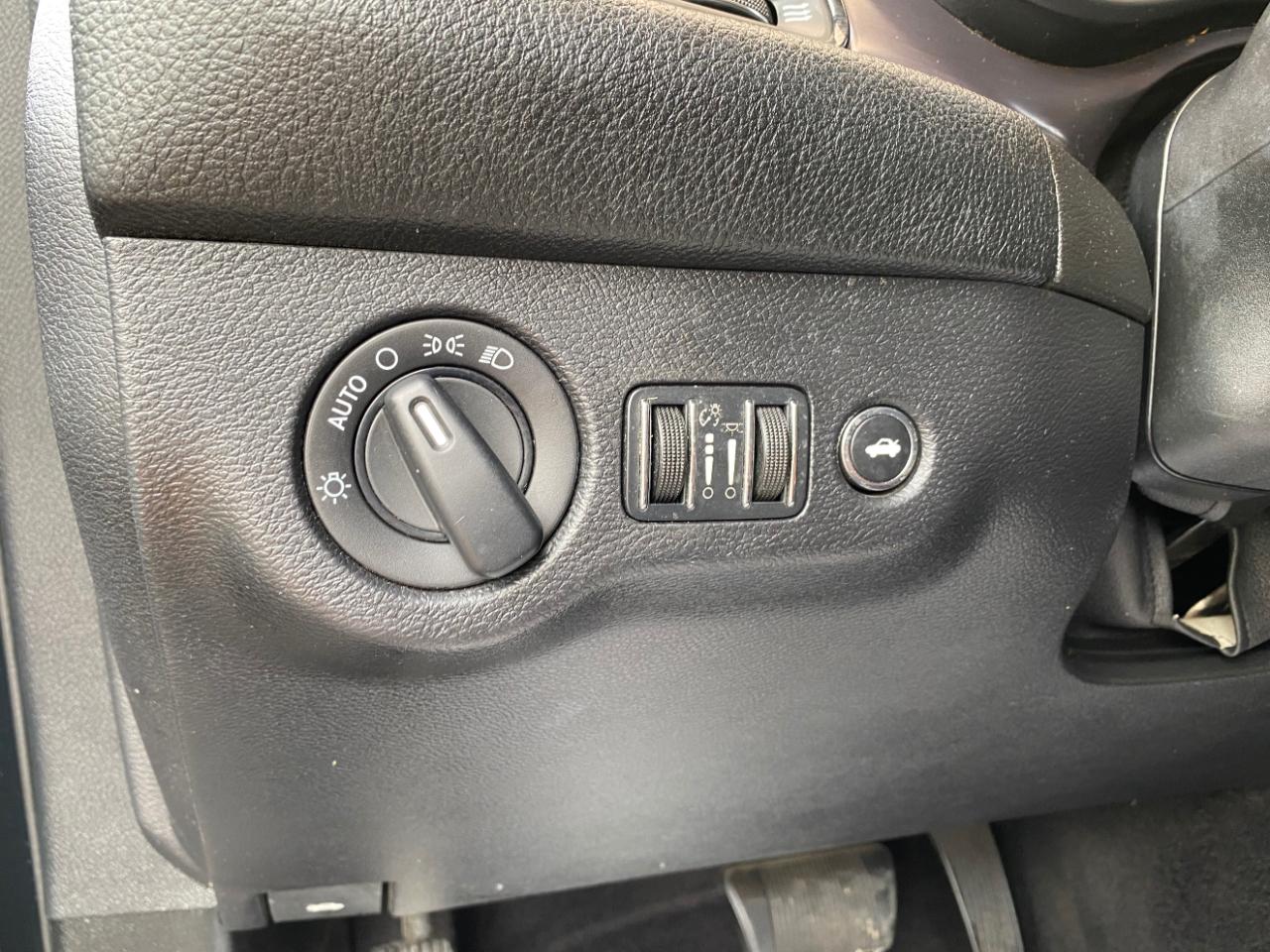 Dodge Challenger 2dr Cpe SXT 2016