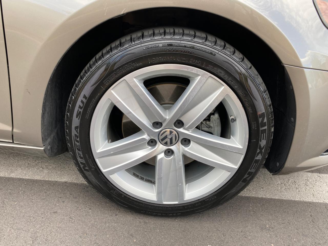 Volkswagen CC 4dr Sdn DSG Sport PZEV *Ltd Avail* 2014