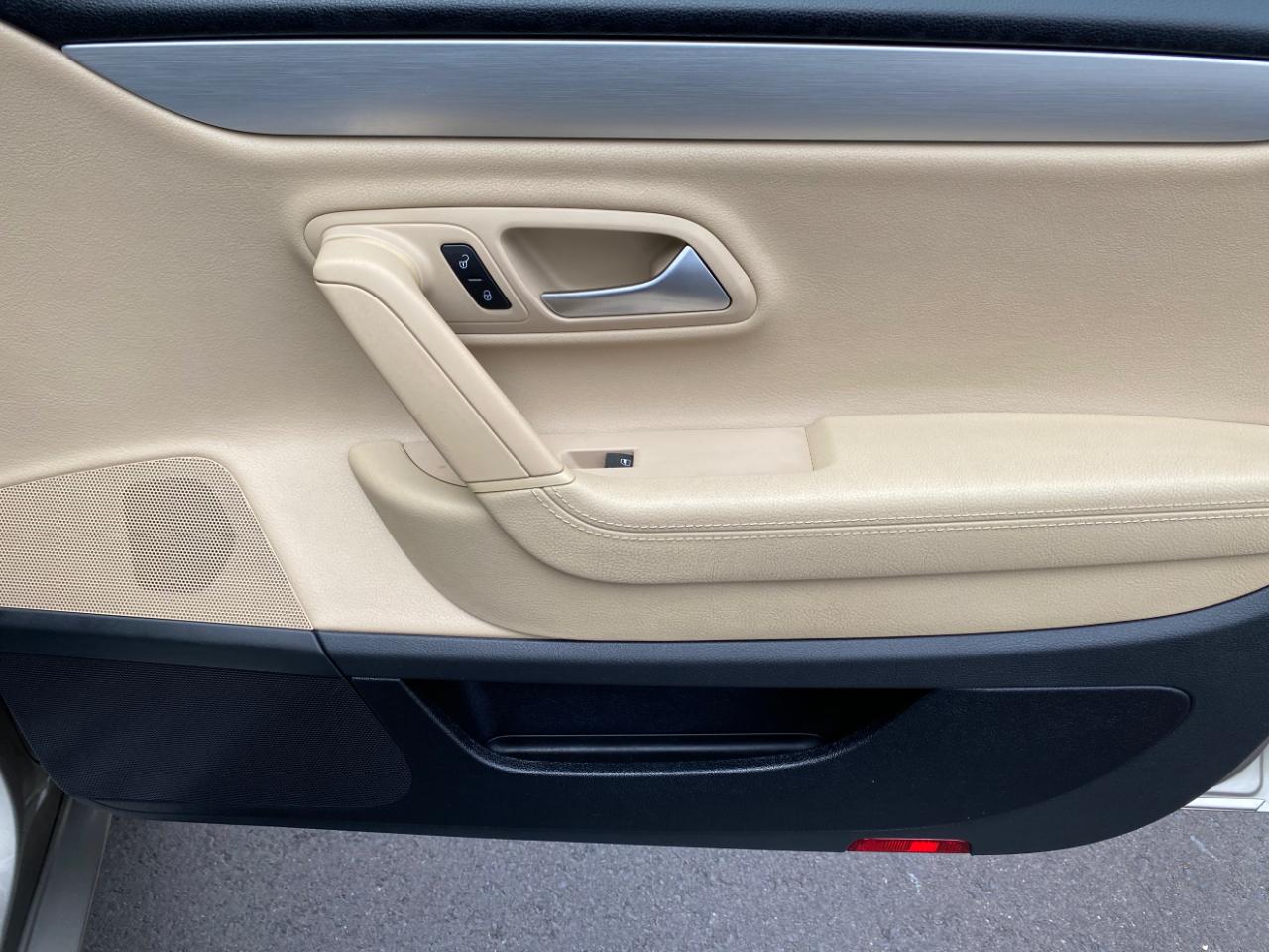 Volkswagen CC 4dr Sdn DSG Sport PZEV *Ltd Avail* 2014