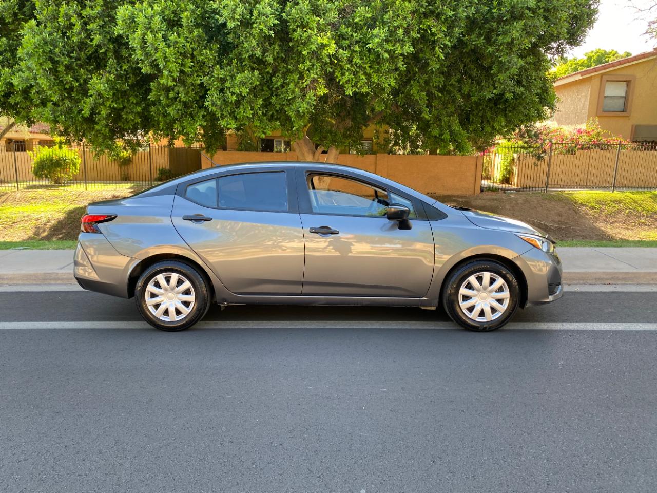 Nissan Versa S CVT 2024