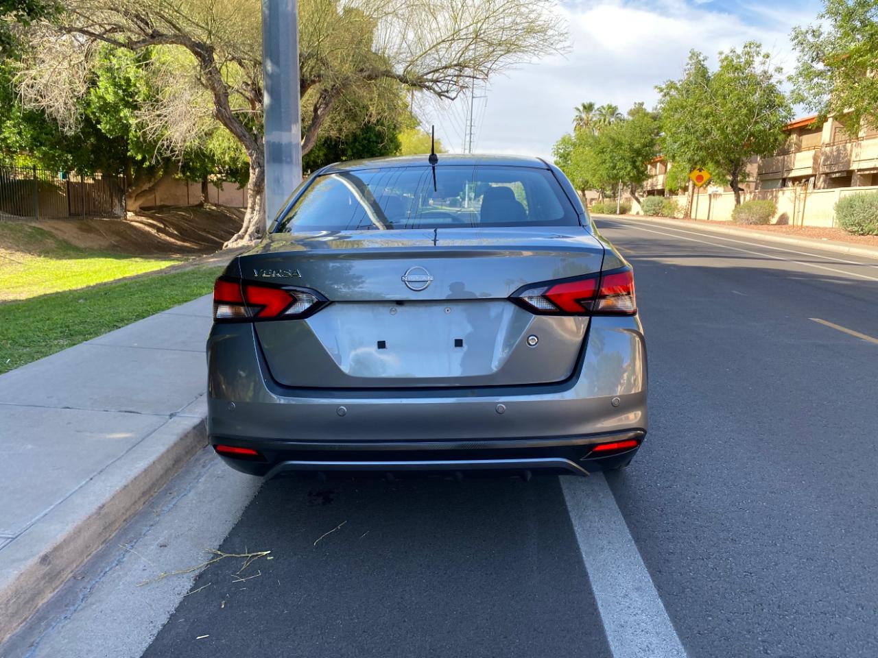 Nissan Versa S CVT 2024