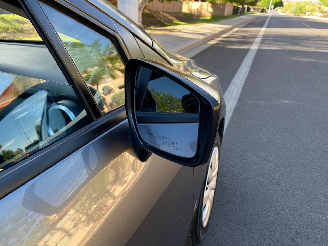 Nissan Versa S CVT 2024