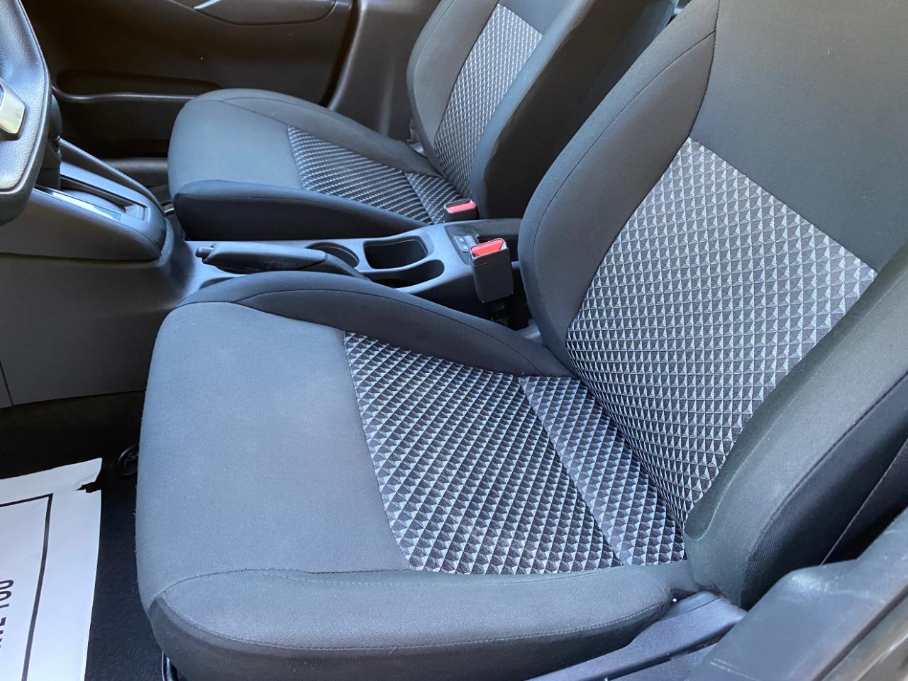 Nissan Versa S CVT 2024